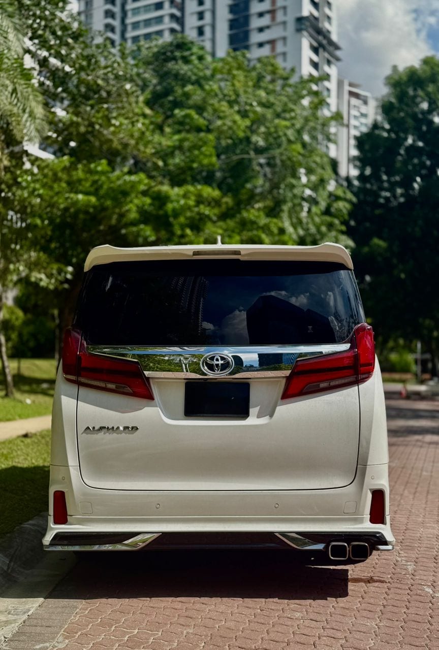 Toyota Alphard SC rental Malaysia - photo 4