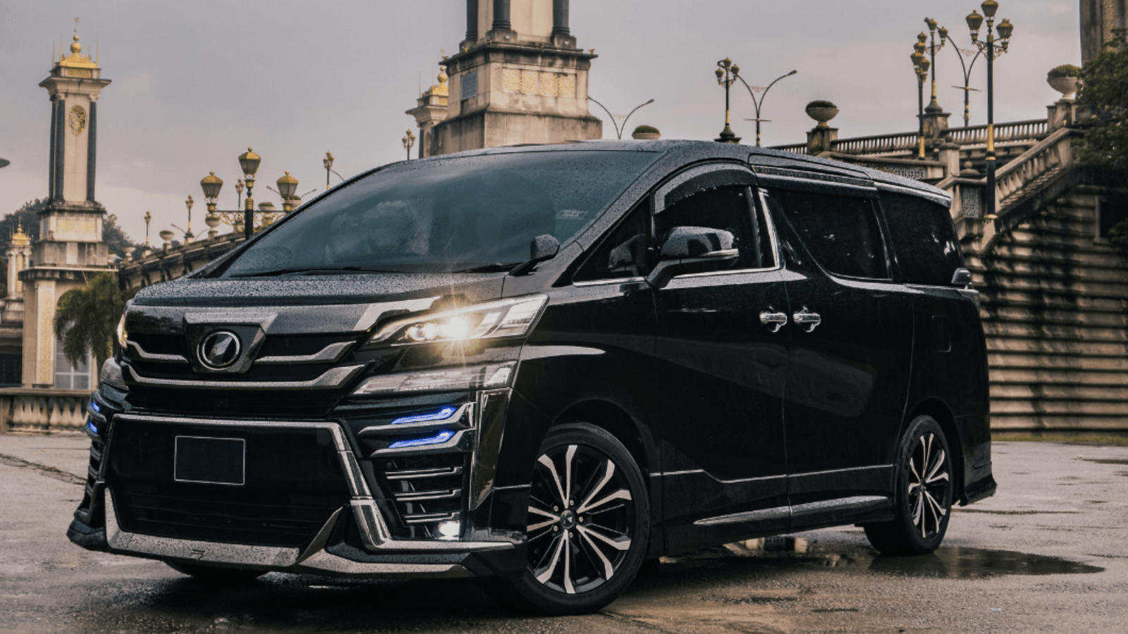 Luxury Car Rental at KLIA Airport: Pickup, Chauffeur & Rates